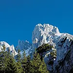 Edelweiss - 3 To 6 Guests - Private Use Of Indoor Pool, Sauna And Garden Terrace
