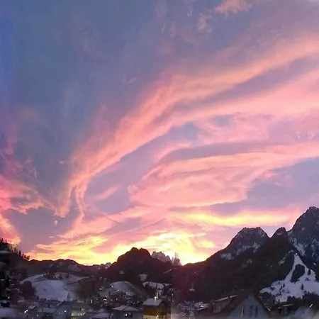 Edelweiss - 3 To 6 Guests - Private Use Of Indoor Pool, Sauna And Garden Terrace